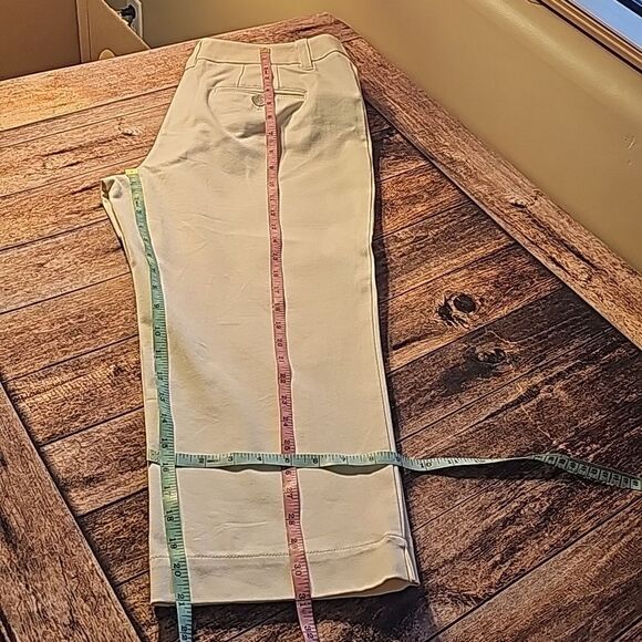 Additions by Chicos size 0.5 white cropped capris - Picture 4 of 7